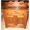 Image 1 : VICTORIAN WALNUT WASHSTAND