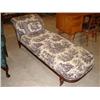 Image 1 : VICTORIAN EASTLAKE FAINTING COUCH