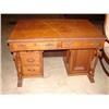 Image 1 : VICTORIAN OAK WRITING DESK