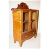 Image 2 : MINIATURE CHINA CLOSET