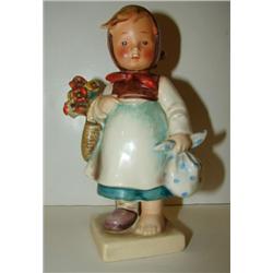 ‘WEARY WANDERER' HUMMEL FIGURINE