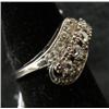 Image 2 : LADIES' PLATINUM DIAMOND RING