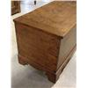 Image 2 : SOFTWOOD BLANKET CHEST