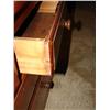 Image 4 : PINE CHEST