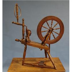 ANTIQUE SPINNING WHEEL