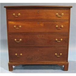 CHIPPENDALE MAHOGANY CHEST