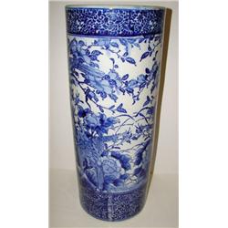 ORIENTAL PORCELAIN UMBRELLA HOLDER