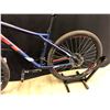 Image 2 : PURPLE AND RED GT AGGRESSOR SPORT 21 SPEED FRONT SUSPENSION MOUNTAIN BIKE WITH FRONT AND REAR DISC