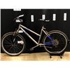 Image 1 : GREY CARRERA STONE 18 SPEED FRONT SUSPENSION TRAIL BIKE, 70 CM STANDOVER HEIGHT