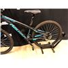 Image 2 : BLACK DEVINCI CHUCK 21 SPEED FRONT SUSPENSION MOUNTAIN BIKE WITH FRONT AND REAR DISC BRAKES, 70 CM