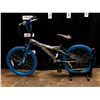 Image 1 : BLUE HUFFY BMX BIKE