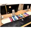 Image 1 : NEVER SUMMER ONYX 144 CM SNOWBOARD