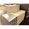 Image 1 : LOT OF 3 ASSORTED FILE CABINETS