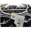 Image 2 : 100 % Wool Sweater hand crafted in Equador
