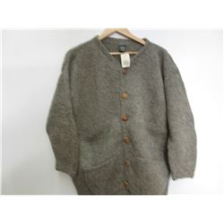 100 % Wool Sweater hand crafted in Equador