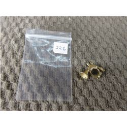 10 KT Gold Charm of Horn 2.73 grams