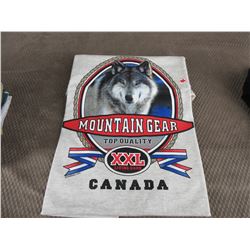 New Wolf T-Shirt Grey XL Made In Canada