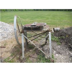 Self Standing Saw Mandrel Belt Drive w Blade