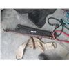 Image 3 : 16 Items - 2 Saddle Blankets, 4 Halters, 8 Leads Breast Pad, Cinch