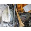 Image 3 : Hummingbird 100 SX Fish Finder, 2 Paddles, Johnson 3 HP Outboard, 4 Propellers, Fishing Rods, Full  