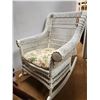 Image 2 : White Wicker Rocking Chair