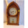 Image 1 : Beehive Shelf Clock