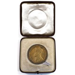British Medal, 1936 Edward VIII abdicated Medal by John Pinches, 52mm, 74.65g, Struck in Gilt Silver