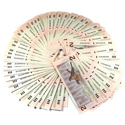 BC-55b Bundle of 100x Sequential 1986 Bank of Canada $2, Theissen-Crow S/N: BUV5092400-499