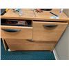 Image 2 : MAPLE L-SHAPED EXECUTIVE / PROGRAMMER'S DESK