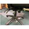 Image 2 : BLACK MESH BACK ERGONOMIC CHAIR