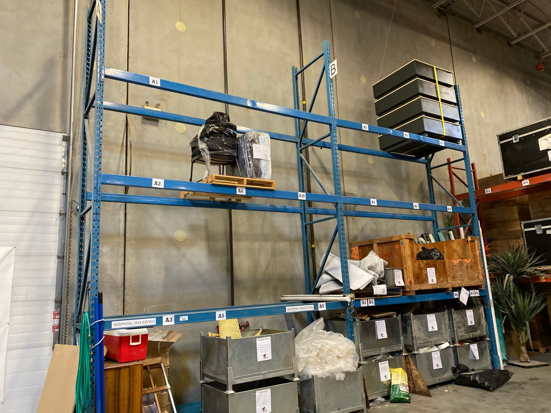 Blue Upright Racking 2 SECTIONS OF BLUE WAREHOUSE RACKING. INCLUDES 3 X 18' TALL UPRIGHTS ...