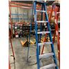 Image 1 : WERNER 8' TALL GRADE 1 BLUE  STEP LADDER