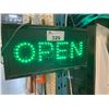Image 1 : OPEN / CLOSED' SIGN