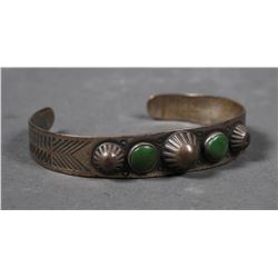 NAVAJO Sterling Silver Turquoise Cuff Bracelet