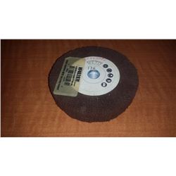 Keto Blend-It Find Scotch-Brite Wheel 4"1/4 x 1" x 5/8"-11