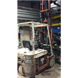 Nissan Electric Fork Lift 2500lbs (electric condition) pick up Terrebonne