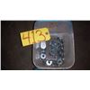 Image 1 : Box with contain