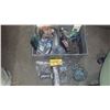 Image 1 : Box with Contain