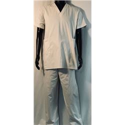 Deadpool (2016) - Wade Wilson / Deadpool (Ryan Reynolds) Hospital Patient Shirt And Pants