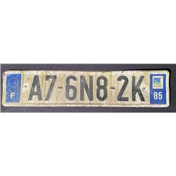 Edge of Tomorrow (2014) - Tom Cruise And Emily Blunt Camper Van License Plate