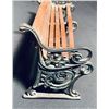 Image 2 : Titanic (1997) - Prop Miniature Bench