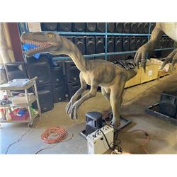 ANIMATRONIC VELOCIRAPTOR CRETATIOUS PERIOD DINOSAUR