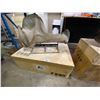 Image 2 : LIFE SIZE OMNISAURUS SCAPULA IN TRANSPORT CASE