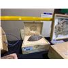 Image 2 : LIFE SIZE OMEISAURUS BONY TAIL CLUB IN TRANSPORT CASE
