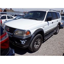 2001 Mitsubishi Montero