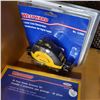 Image 2 : 2 LASER LEVELS, 60 PIECE GREASE ACCESSORY KIT, AND SPARK PLUG SOCKETS