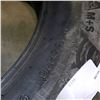 Image 2 : 215/ 65 R16 TIRE