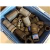 Image 2 : TOTE OF LARGE WESTWARD SOCKETS