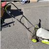 Image 2 : LAWN MASTER ELECTRIC LAWN MOWER
