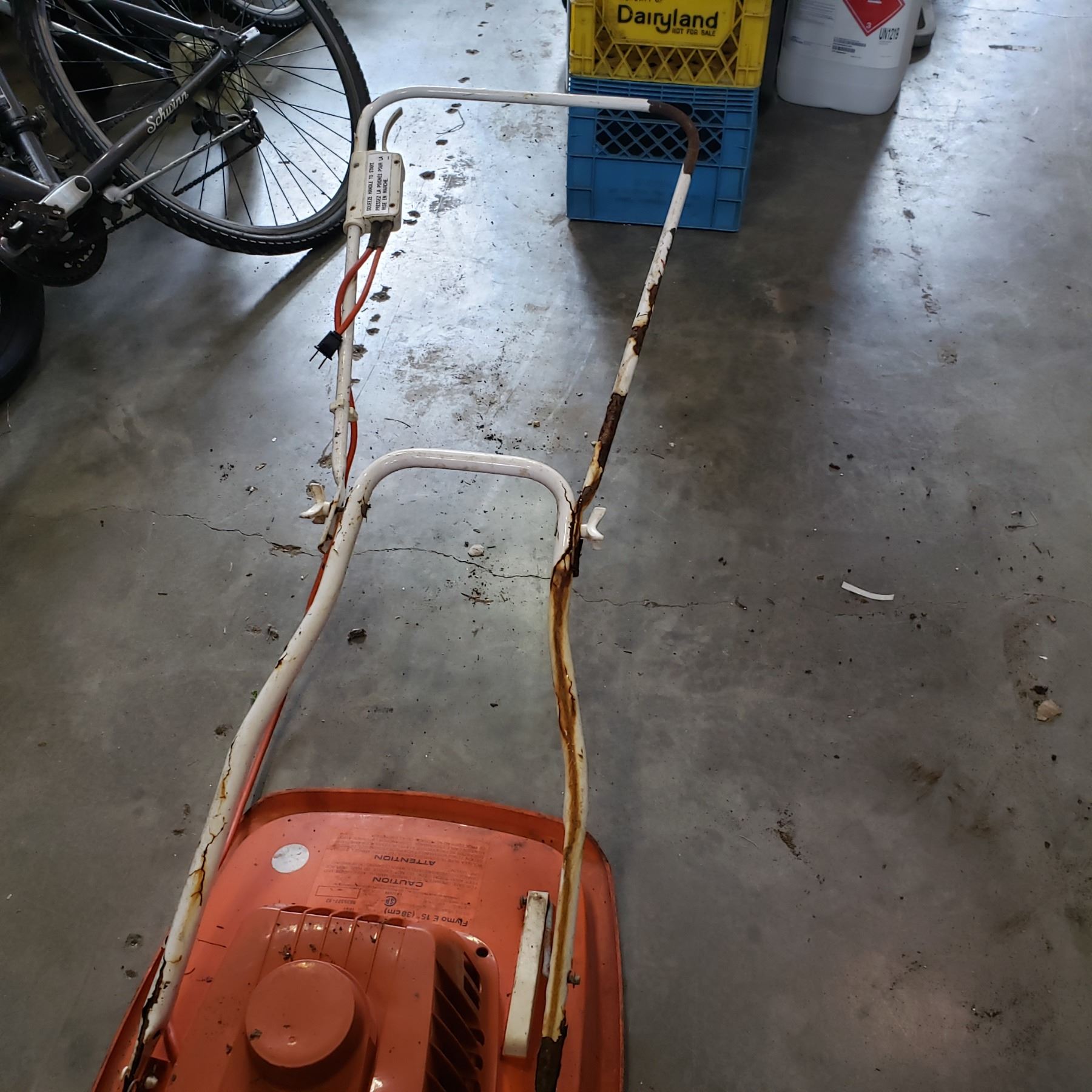 VINTAGE NOMA FLYMO HOVER LAWN MOWER vintage-noma-flymo-hover-lawn-mower